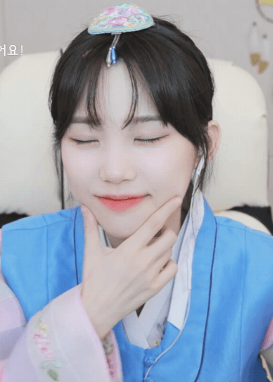 최근 불거진 논란에 대해 적극적으로 해명하는 우정잉.gif (유머글임) | 인스티즈