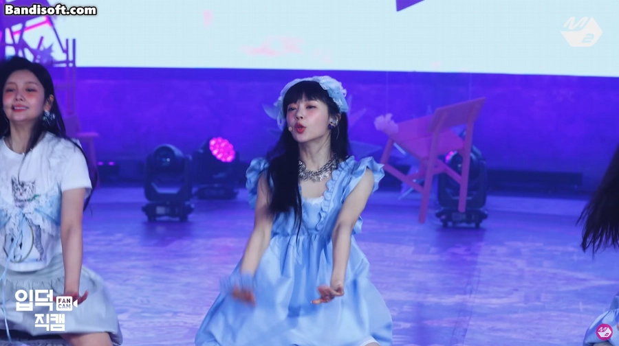 갓데뷔한 아일릿 공주 의상 찰떡인 멤버.gif | 인스티즈