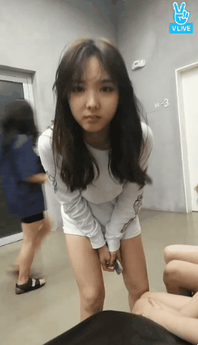 한때 유행했던 여자 아이돌 하의실종 패션 