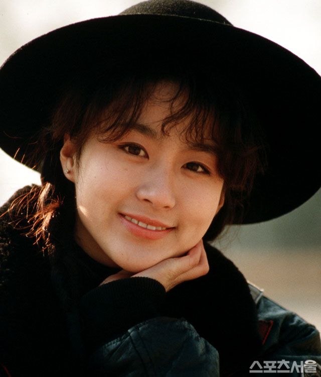 80~90 스타 가수 이지연 리즈시절.jpg - ★ ··· 하프타임 - 樂soccer