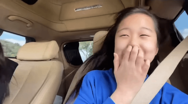 바다포도 먹방으로 유명해진 띠예 근황..gif | 인스티즈