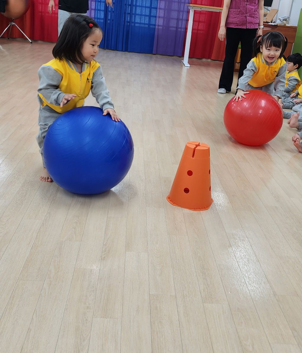 공굴리기 이미지