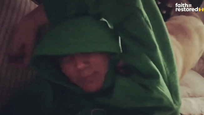 떠돌이 개에서 사랑받는 댕댕이가 되기까지.gif | 인스티즈