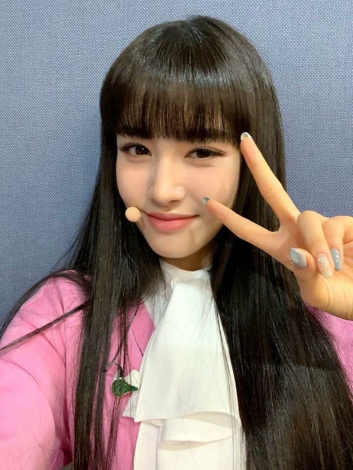 윤윤 이미지