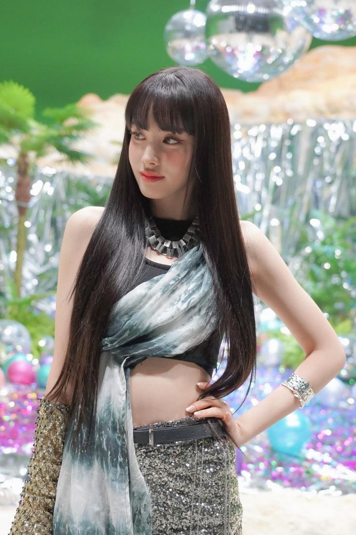 윤윤 이미지