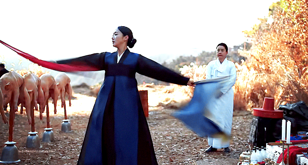 장르 특성상 700만이 최대라던 파묘 천만 찍은 이유.jpg | 인스티즈