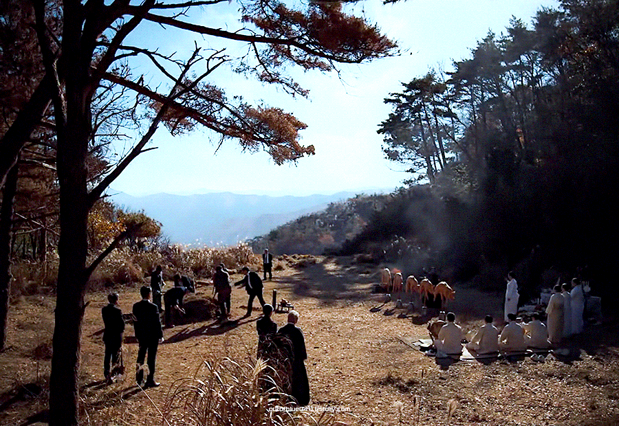장르 특성상 700만이 최대라던 파묘 천만 찍은 이유.jpg | 인스티즈