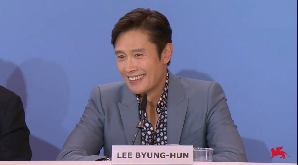 실시간 베니스 영화제 참석한 어쩔수가없다 팀 | 인스티즈