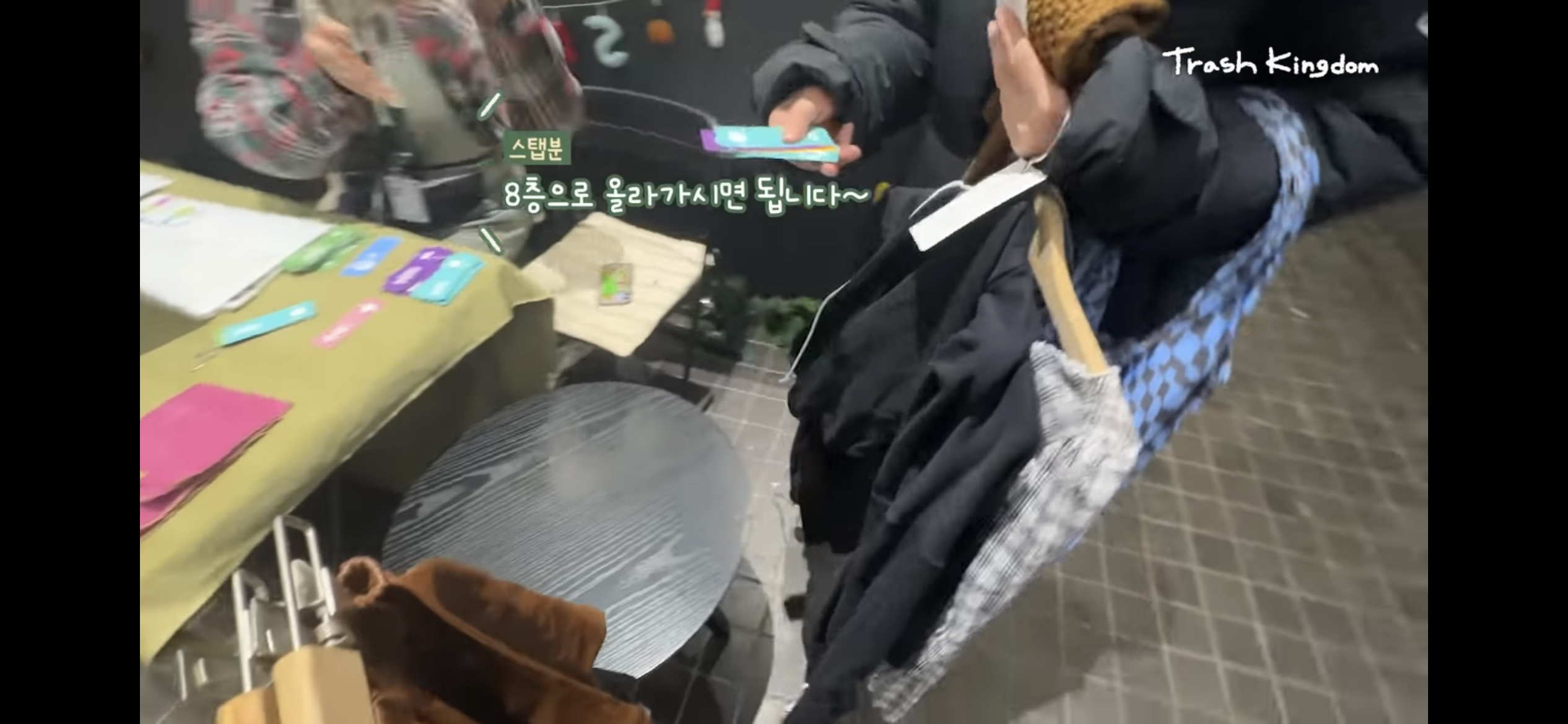 안 입는 옷 5벌 내고 5벌 가져오는 빈티지 마켓.jpeg | 인스티즈