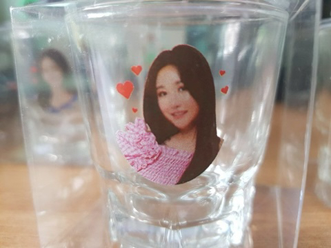 불법 굿즈 퀄 아니냐고 말나오는 브레이브걸스 공식 굿즈 | 인스티즈