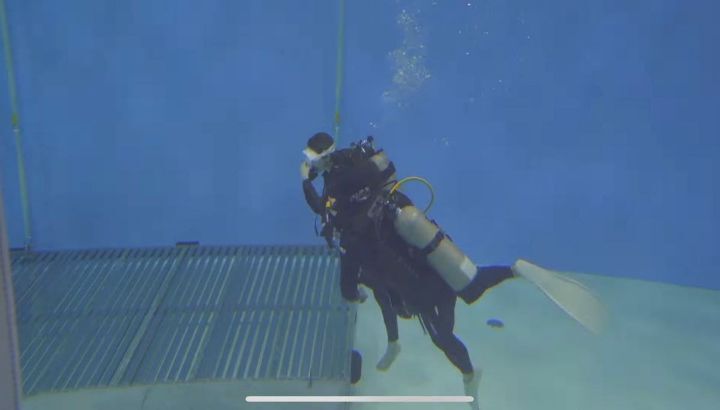 지금 알티타고있는 세계관 찍겠다고 대역없이 수중촬영 해낸 에스파 카리나 | 인스티즈