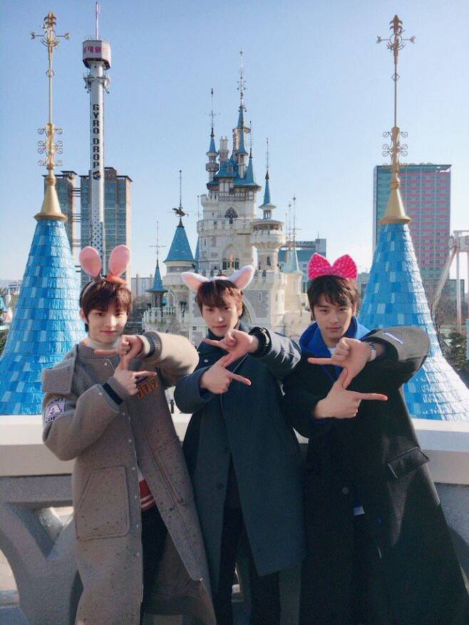 손큰 아이돌들의 손크기(cm)를 알아보았다.jpgif | 인스티즈