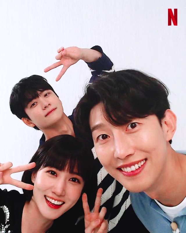 이상한 변호사 우영우 네컷사진.jpg | 인스티즈