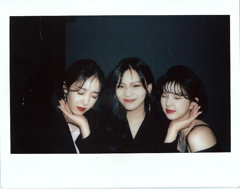 팬들 만족도 높아보이는 비비지 프로필 비하인드 사진 | 인스티즈