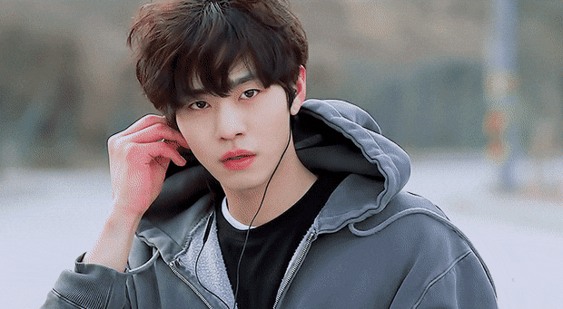 [고르기] 내 최애랑 결혼했다 이혼하기 VS 내 최애랑 엄마가 결혼하기 | 인스티즈