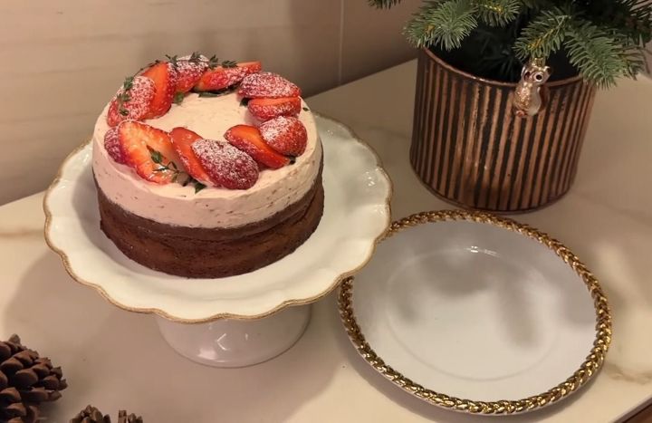 신세경이 크리스마스 기념으로 만든 케이크 | 인스티즈