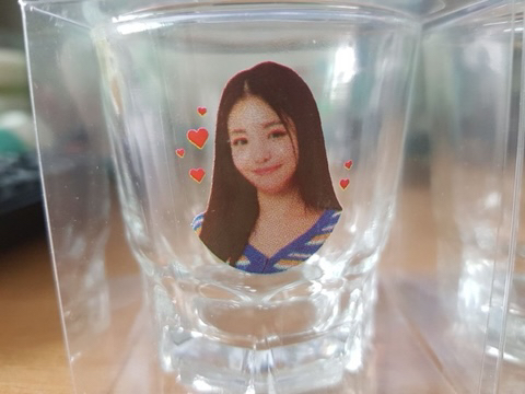 불법 굿즈 퀄 아니냐고 말나오는 브레이브걸스 공식 굿즈 | 인스티즈