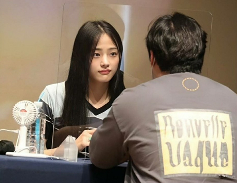 개빡치는 여자아이돌 팬싸인회 현장 | 인스티즈