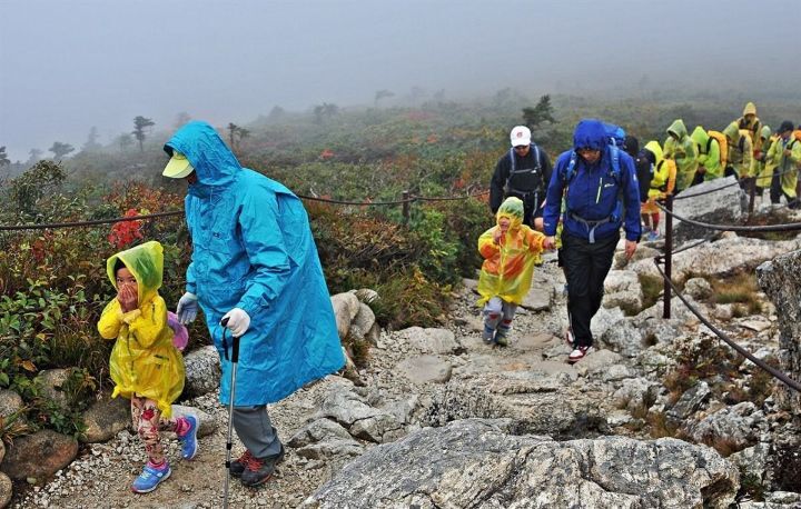 의외로 등산 잘하는 나이대.jpg | 인스티즈