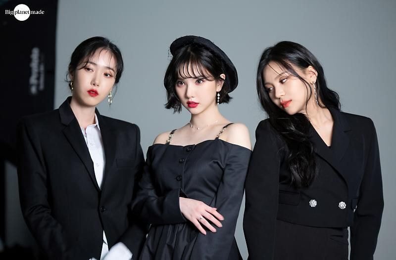 팬들 만족도 높아보이는 비비지 프로필 비하인드 사진 | 인스티즈