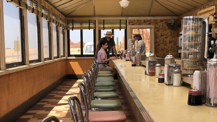 그랜드 부다페스트 호텔 웨스 앤더슨 감독 차기작 '애스터로이드 시티' 포스터 공개 | 인스티즈