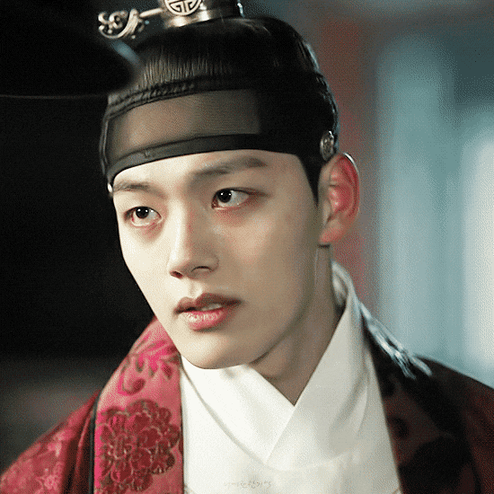 [고르기] 세자 vs 호위무사 | 인스티즈