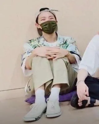 안무 힘들다는 멤버들에게 항상 '문제 없다'를 시전하는 방탄소년단 안무팀장 제이홉 | 인스티즈