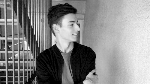 얘들아 길에서 누가 "미안한데 길 좀 물어봐도 돼?" 라고 하면 어떡할거임? | 인스티즈