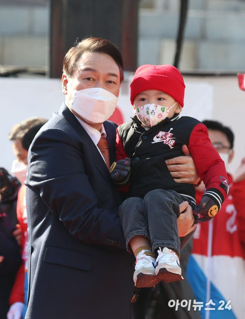 윤석열과 재명아빠를 향한 아이들의 온도차 | 인스티즈