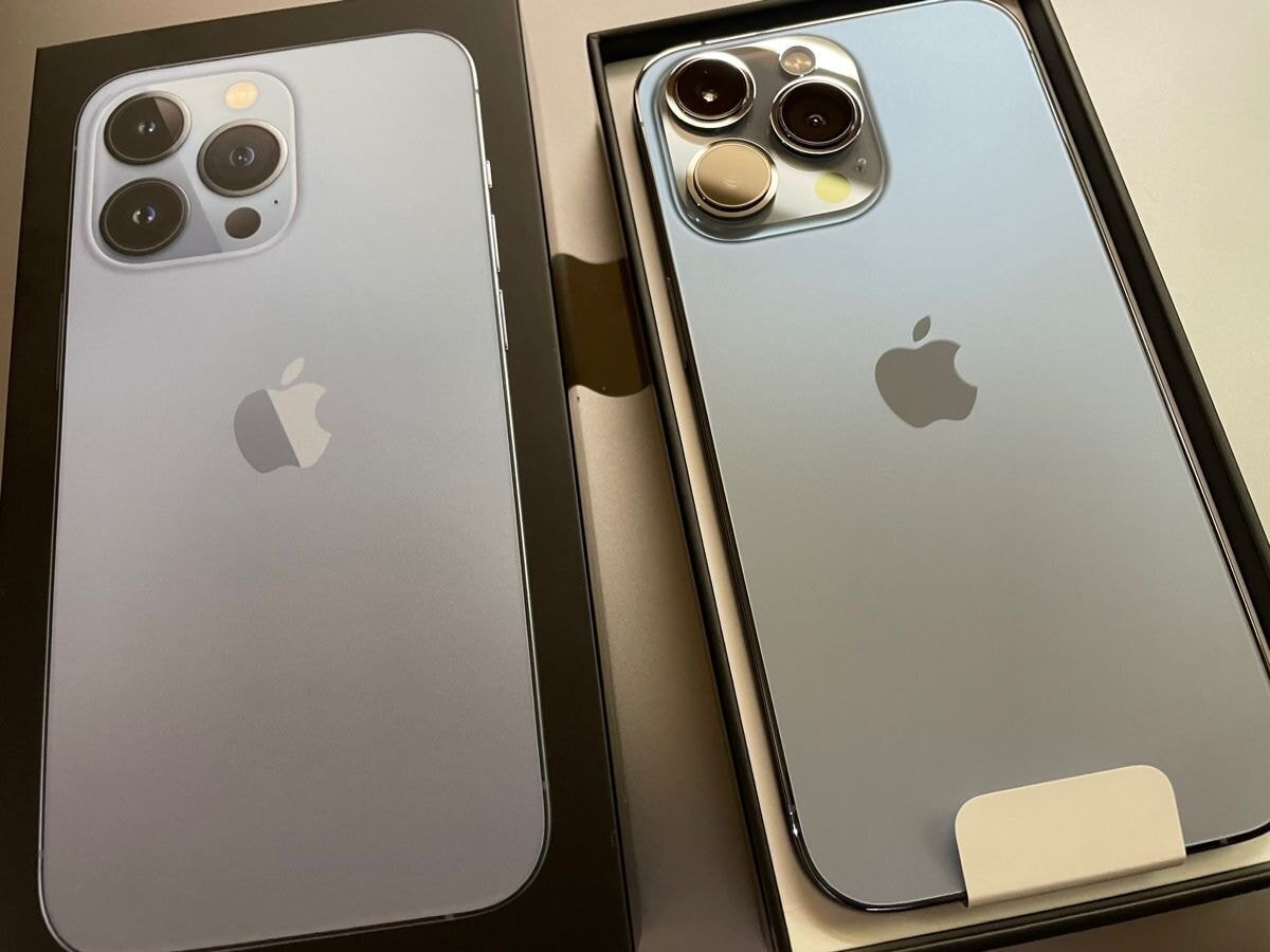 실물인증 뜨는중인 아이폰13 (시에라블루만 가져옴) | 인스티즈