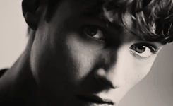 얘들아 길에서 누가 "미안한데 길 좀 물어봐도 돼?" 라고 하면 어떡할거임? | 인스티즈