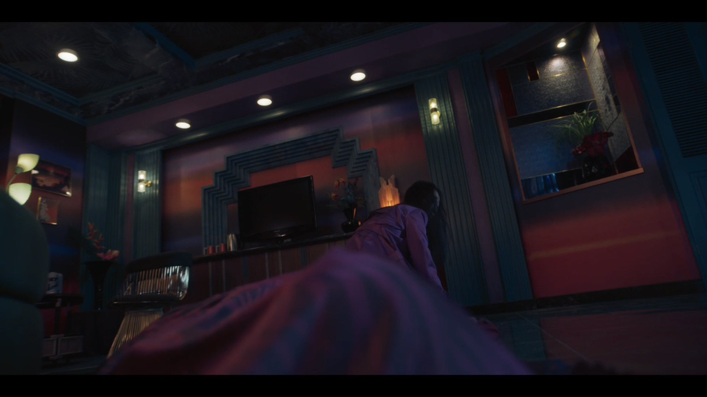 마스크걸 보면서 벽지랑 커튼이 익숙했는데 역시나 미감이.twt (마스크걸 장면 스포 될 수도) | 인스티즈