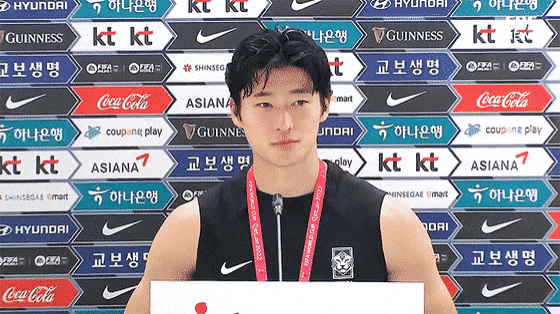 취향 갈린다는 조규성 짧은머리 vs 긴머리.gif | 인스티즈