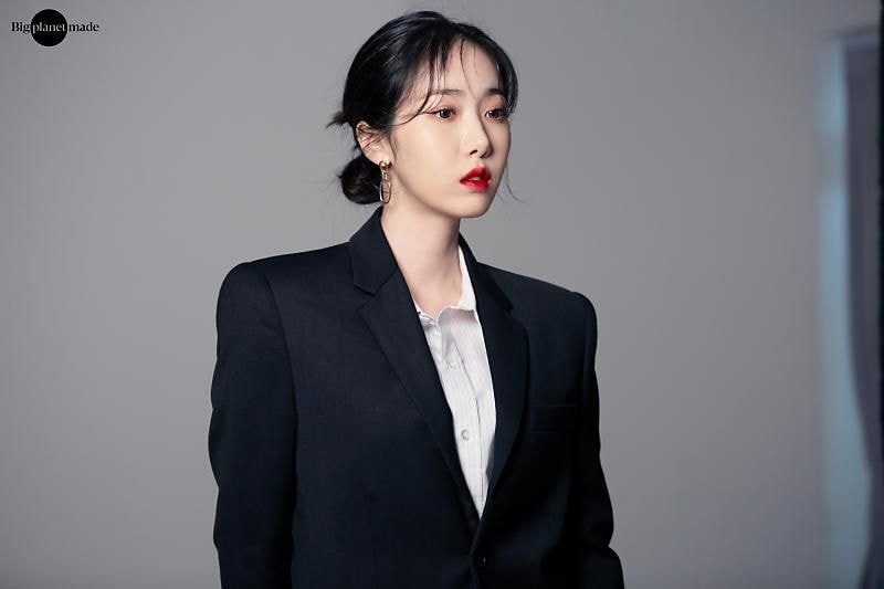 팬들 만족도 높아보이는 비비지 프로필 비하인드 사진 | 인스티즈