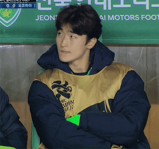 취향 갈린다는 조규성 짧은머리 vs 긴머리.gif | 인스티즈