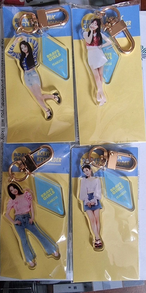 불법 굿즈 퀄 아니냐고 말나오는 브레이브걸스 공식 굿즈 | 인스티즈