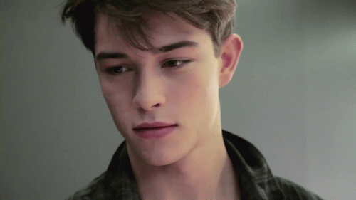 얘들아 길에서 누가 "미안한데 길 좀 물어봐도 돼?" 라고 하면 어떡할거임? | 인스티즈