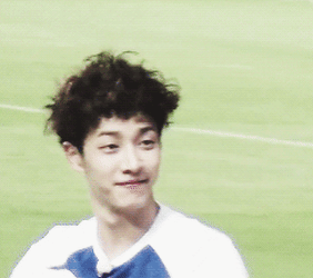 남들이 보면 파마 한 줄 아는 이기광의 악성곱슬 머리 | 인스티즈