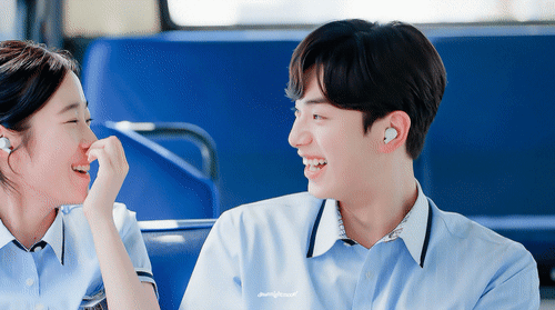 [일타스캔들] 더 끌리는 남주는? 다정한 모범생 단짝친구 vs 운동부출신 공부젬병 무서운친구 | 인스티즈