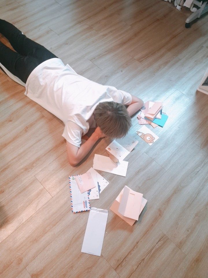 한결같이 팬 편지 인증 해 주는 아이돌 | 인스티즈