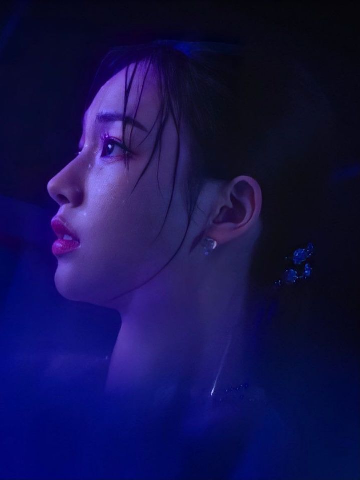 지금 알티타고있는 세계관 찍겠다고 대역없이 수중촬영 해낸 에스파 카리나 | 인스티즈