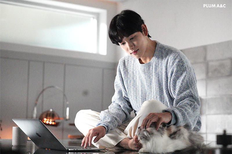 담당자 사심이 느껴지는 배우의 네이버포스트(feat.고양이) | 인스티즈