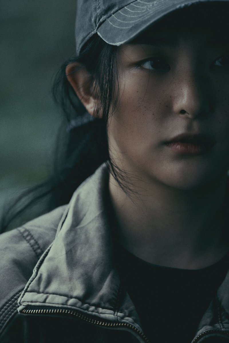 : 68년동안 케이팝하면서 이런 여돌 솔로 데뷔 컨포는 생전 처음 봐 | 인스티즈