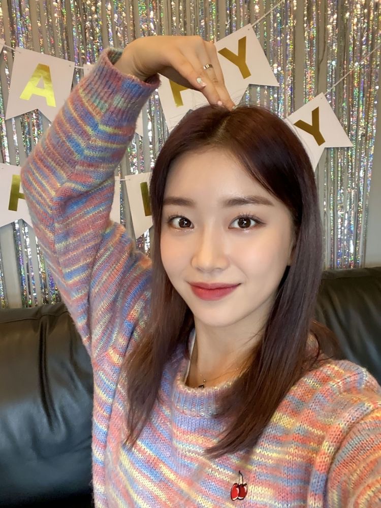 뭔가 아나운서 상인 아이돌 (feat. 스테이씨) | 인스티즈