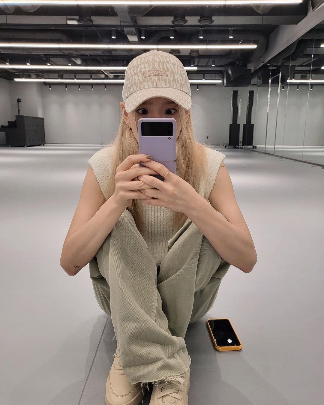 오늘자 태연 인스타로 보는 아이폰vs갤럭시 색감차이.jpg | 인스티즈