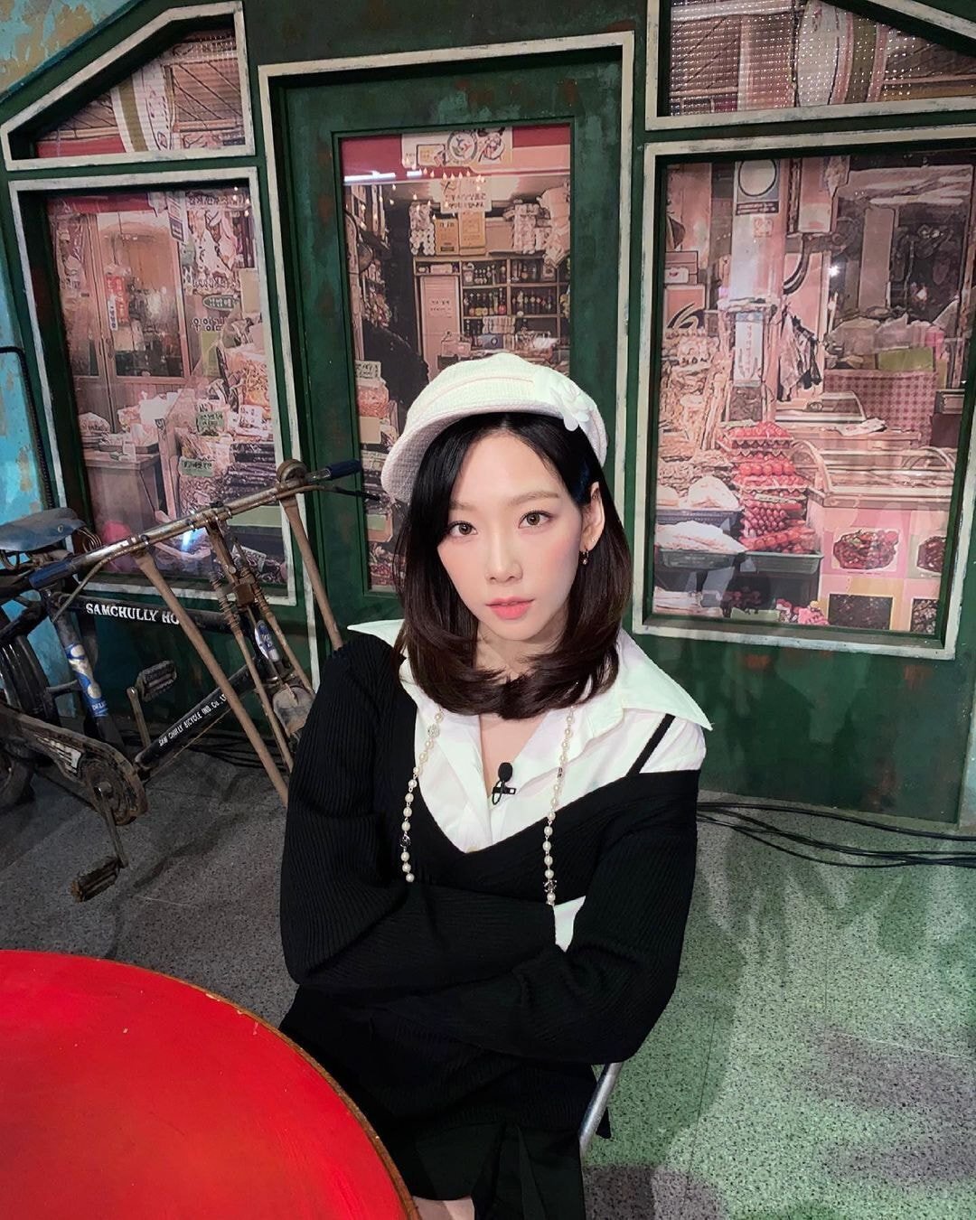 포장지,포장끈 하나도 허투루 버리지 않고 사용하는 태연 스타일리스트.jpg | 인스티즈