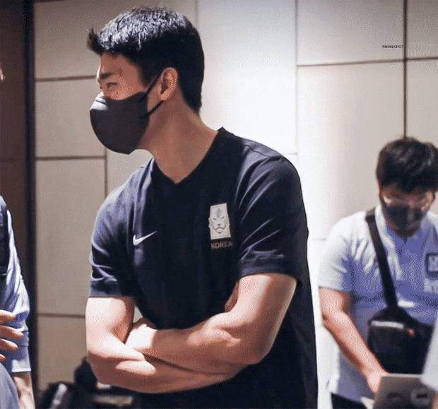 취향 갈린다는 조규성 짧은머리 vs 긴머리.gif | 인스티즈