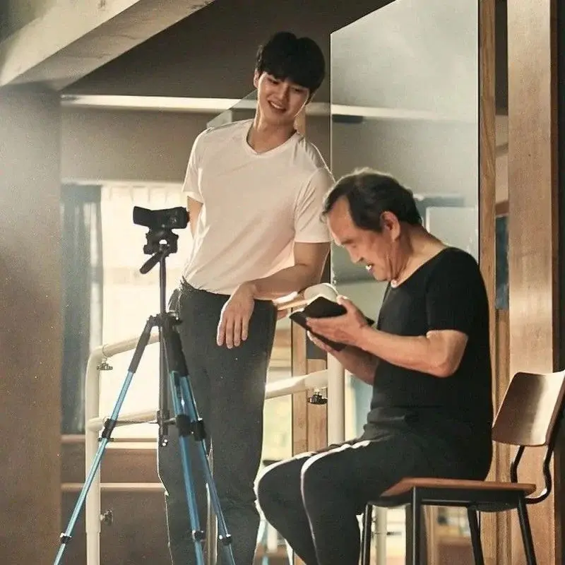 송강이 인터뷰에서 눈물이 엄청 났다고 언급한 '나빌레라' 속 장면 | 인스티즈