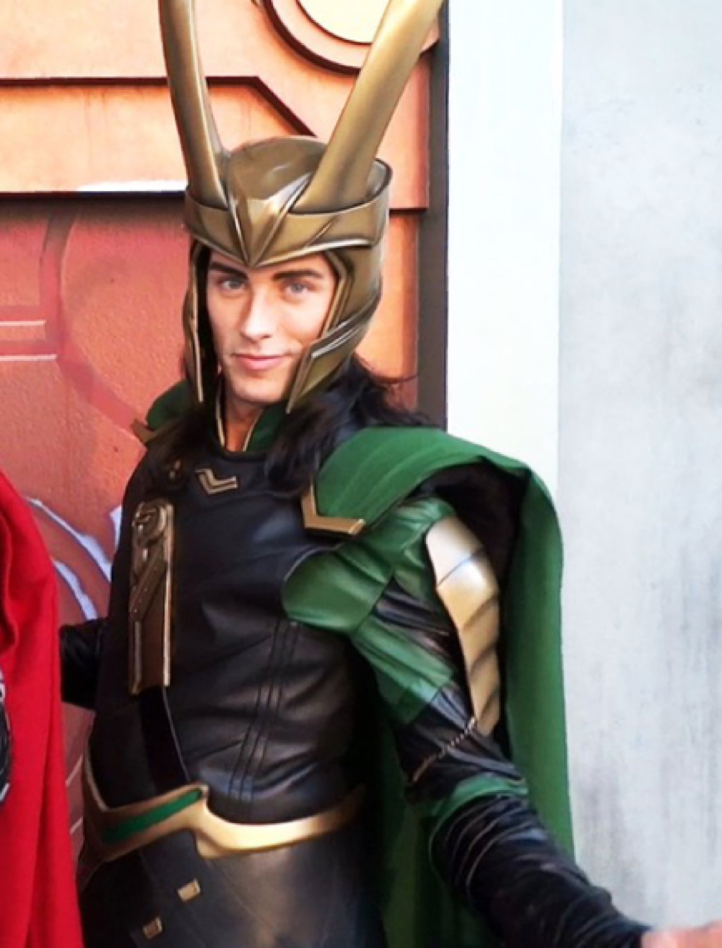 디즈니랜드의 닥터스트레인지 & 로키 | 인스티즈