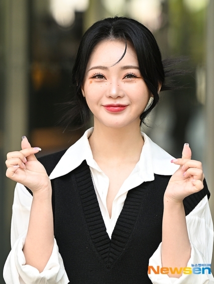 오늘자 연예인들 방송사 출근길 근황.jpg | 인스티즈